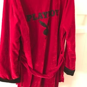 hugh hefner velvet robe